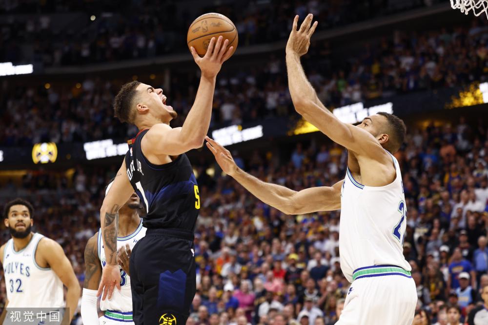 科莫利：弗拉霍维奇99%会留下；穆阿尼有消息会通知大家