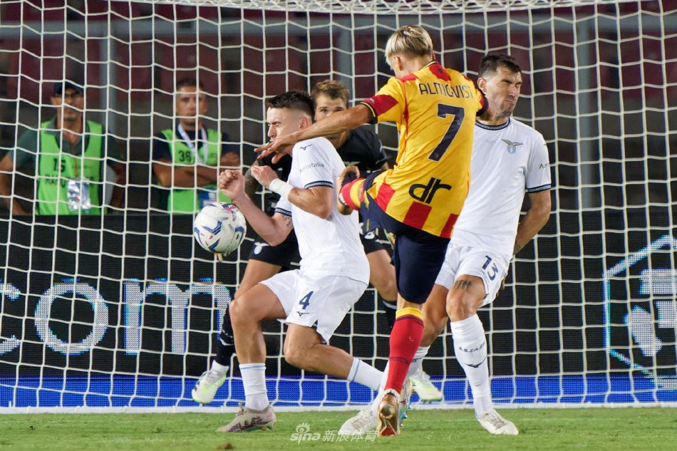 她的成功得 她的成功得